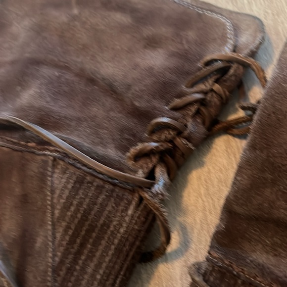 Freebird Sz 9 Suede Knee high boot - Picture 3 of 4